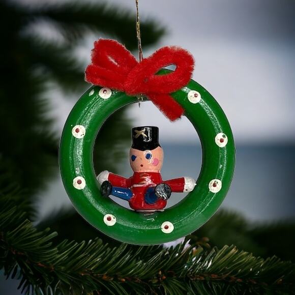 Vintage Wooden Wreath with Toy Soldier Christmas Ornament - Picture 9 of 9